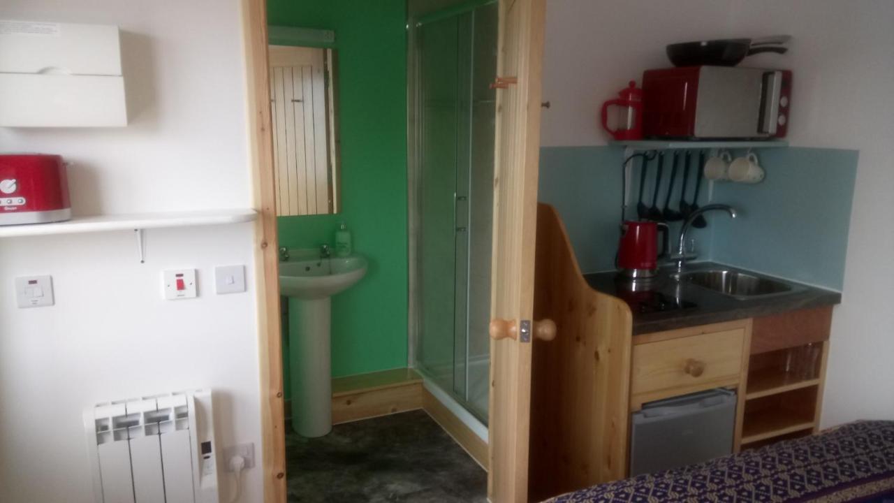 Otter Bothy Villa Uig  Exterior photo